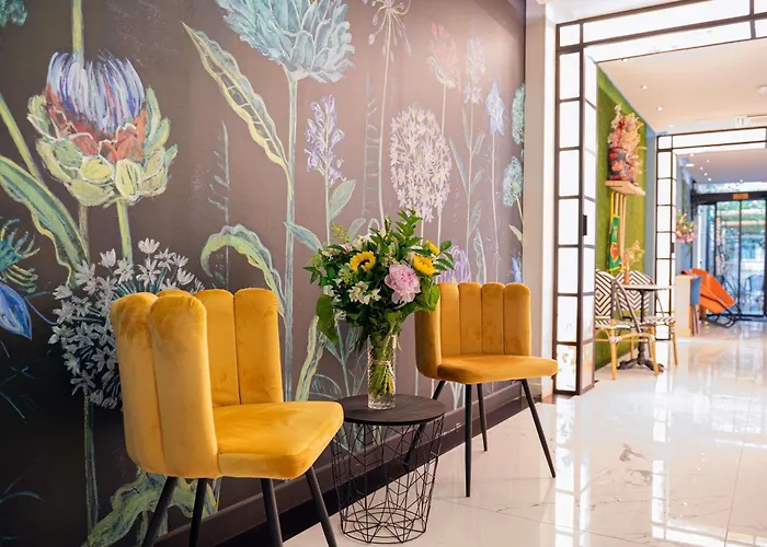 Ibis Styles BatignollesHotel Pas Cher Paris